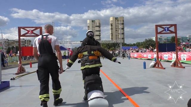 «Сильнейший пожарный-спасатель» смотреть онлайн