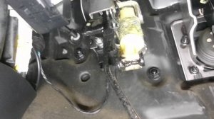 Проблема с переключением скоростей механической коробки передач Actyon New