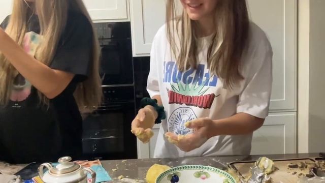 СУМАСШЕДШИЙ КУКИНГ С УСЛОЖНЕНИЯМИ смотреть онлайн