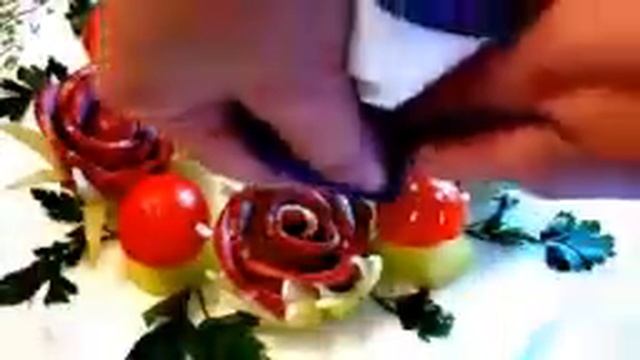 Красиво нарезать колбаску и сосиски)) смотреть онлайн