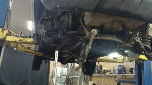 нива шевроле замена салентблоков нижнего рычага