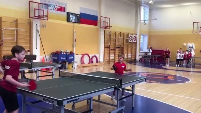новогодний теннис смотреть онлайн