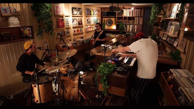 GESHEM - Clones - Live at Nuweiba смотреть онлайн