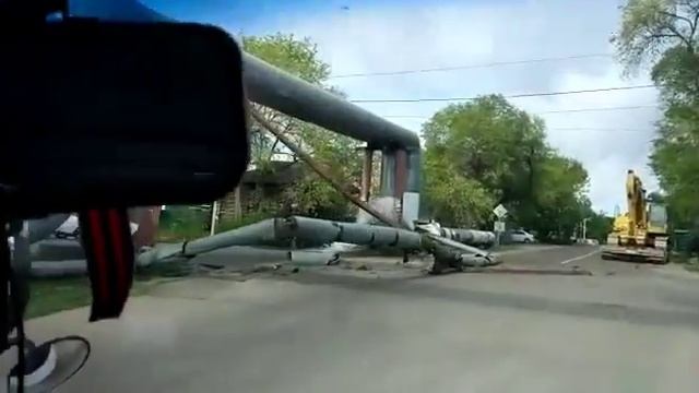 В Благовещенске большегруз снес водопровод смотреть онлайн