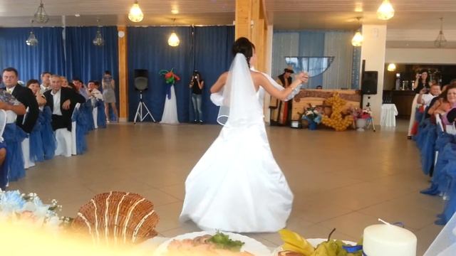 танец на свадьбе.mp4 смотреть онлайн