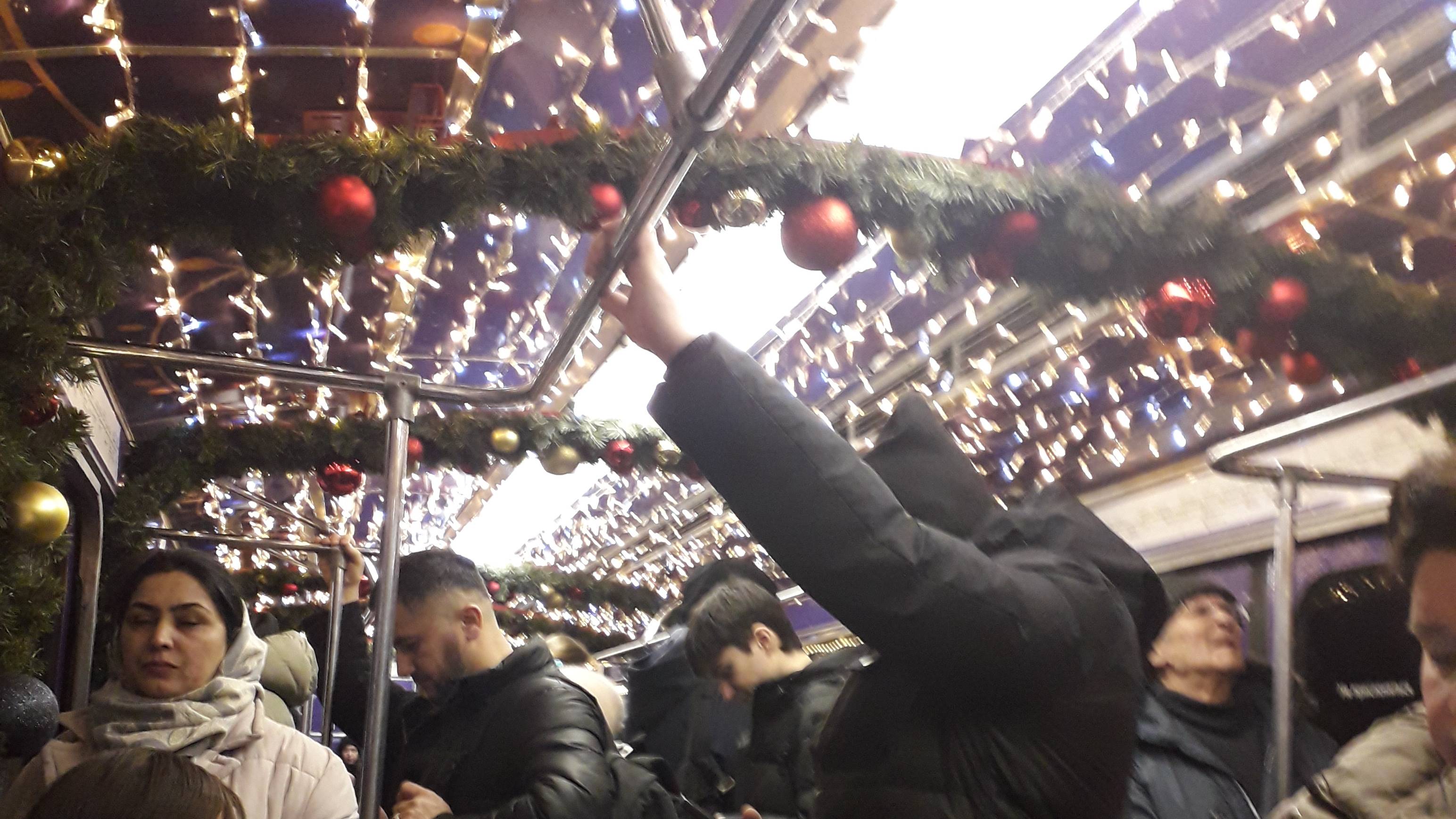 Новогодний транспорт, Москва! смотреть онлайн