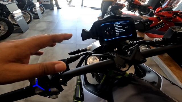 QJ SRK 400 2023