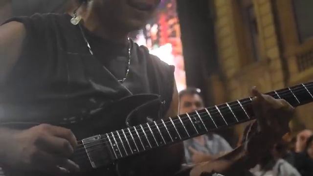 Damian Salasar - Arpeggios at the speed of light смотреть онлайн