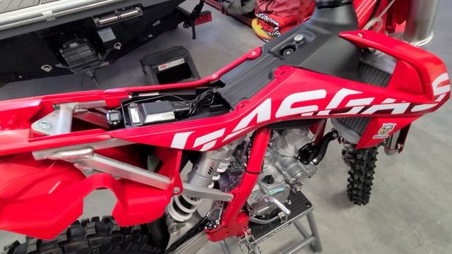 GasGas MC85 Build Prep - What I Discovered About The GasGas. Your Going To Love This Build!