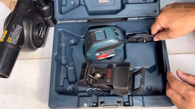 Máy lazed Bosch GLL 50 | cân mực Bosch GLL 50 Giá 2tr6 lh 0962232180 tung смотреть онлайн