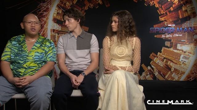 Spider-Man: No Way Home | Interview With Zendaya, Tom Holland, & Jacob Batalon | Cinemark Theatres смотреть онлайн