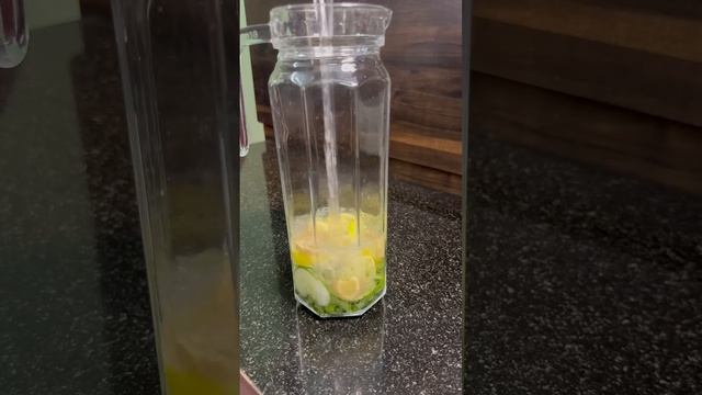 Little Change in life can make a big different ! Detox Water recipe | Day routine #detox #healthy смотреть онлайн