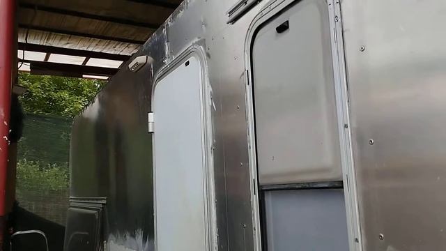 а как вам такое,вход в караван как с права так и с лева смотреть онлайн