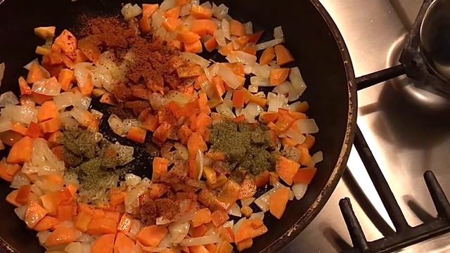 Готуємо смачний плов з курячими крильцями. Плов - покроковий рецепт. Плов - швидко і смачно. Рецепт смотреть онлайн