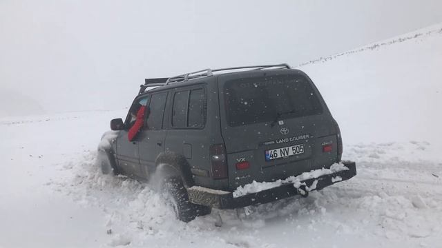 TOYOTA LANDCRUISER VX 80 OFF ROAD