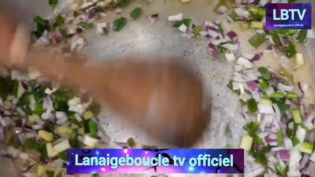 🟢 Lanaigeboucle Asali Recette : Spaghetti 🍜 Saucisses 🌭 Viande 🥩 Ciboule OIGNONS 🧅 🍅🥦🥫 смотреть онлайн