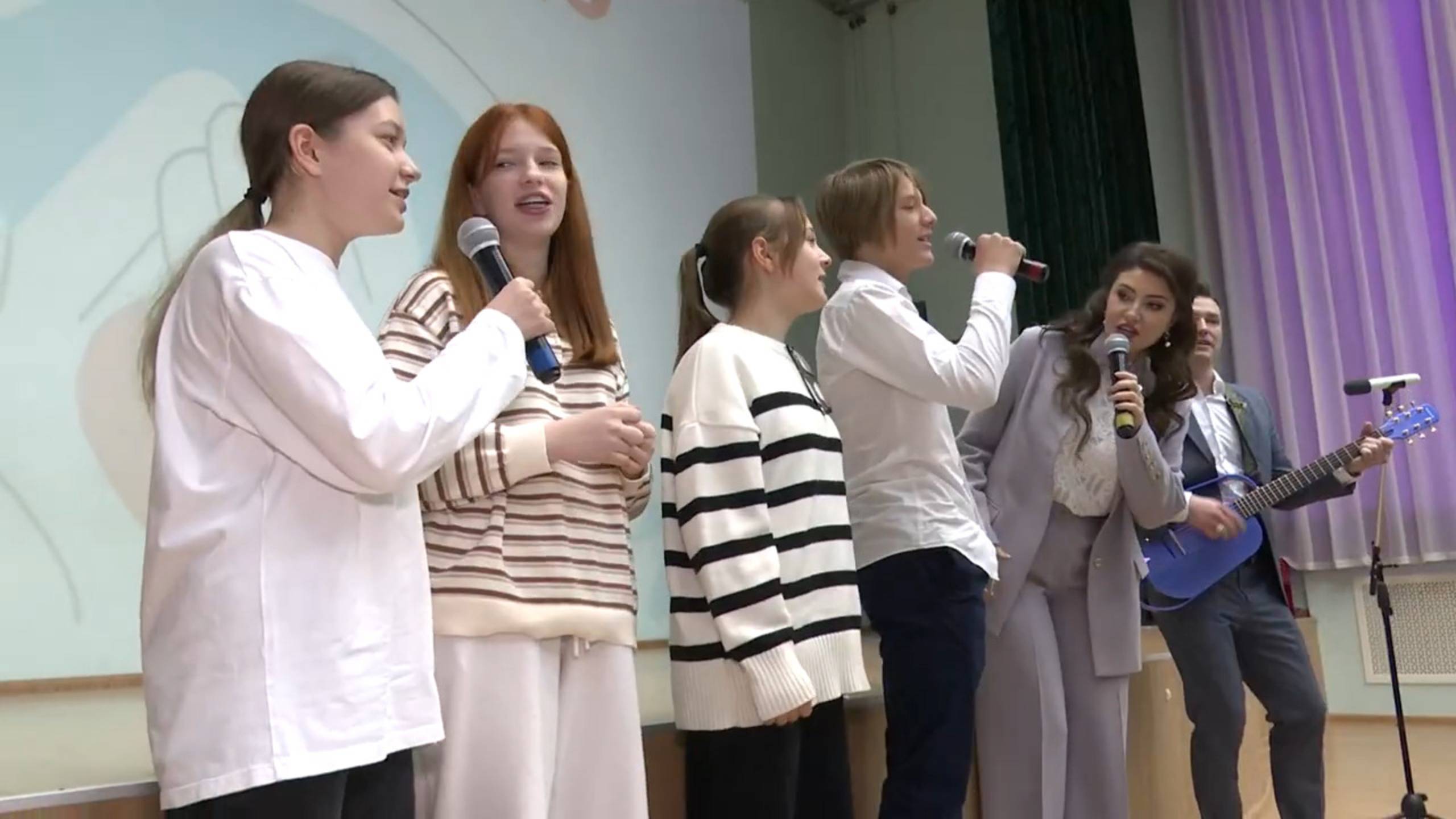 Реутовские лицеисты передали добрые пожелания бойцам спецоперации 17.12.2024 смотреть онлайн