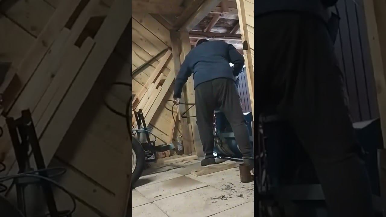 Замена шнекоротора на отвал на самодельном минитракторе #ремонт #своимируками #деревня #техника смотреть онлайн