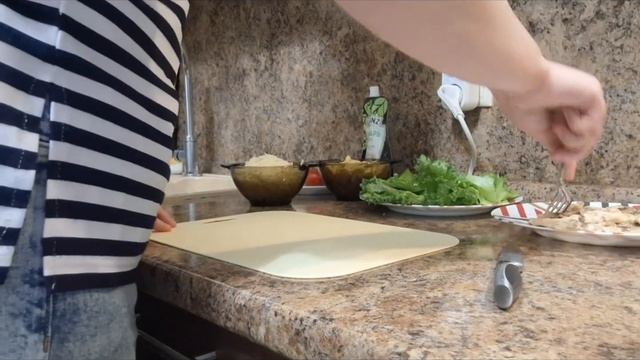 домашний салат Цезарь смотреть онлайн