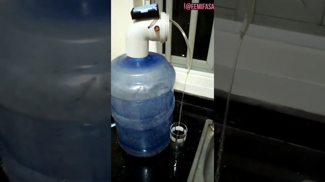 DIY Mini Dispenser смотреть онлайн