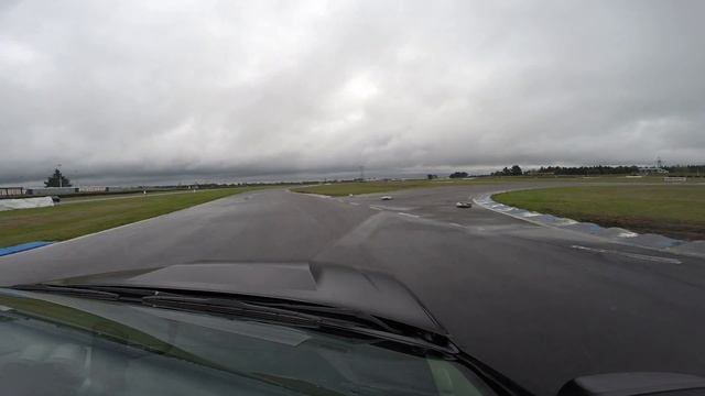 James wet laps at 2015 track day смотреть онлайн