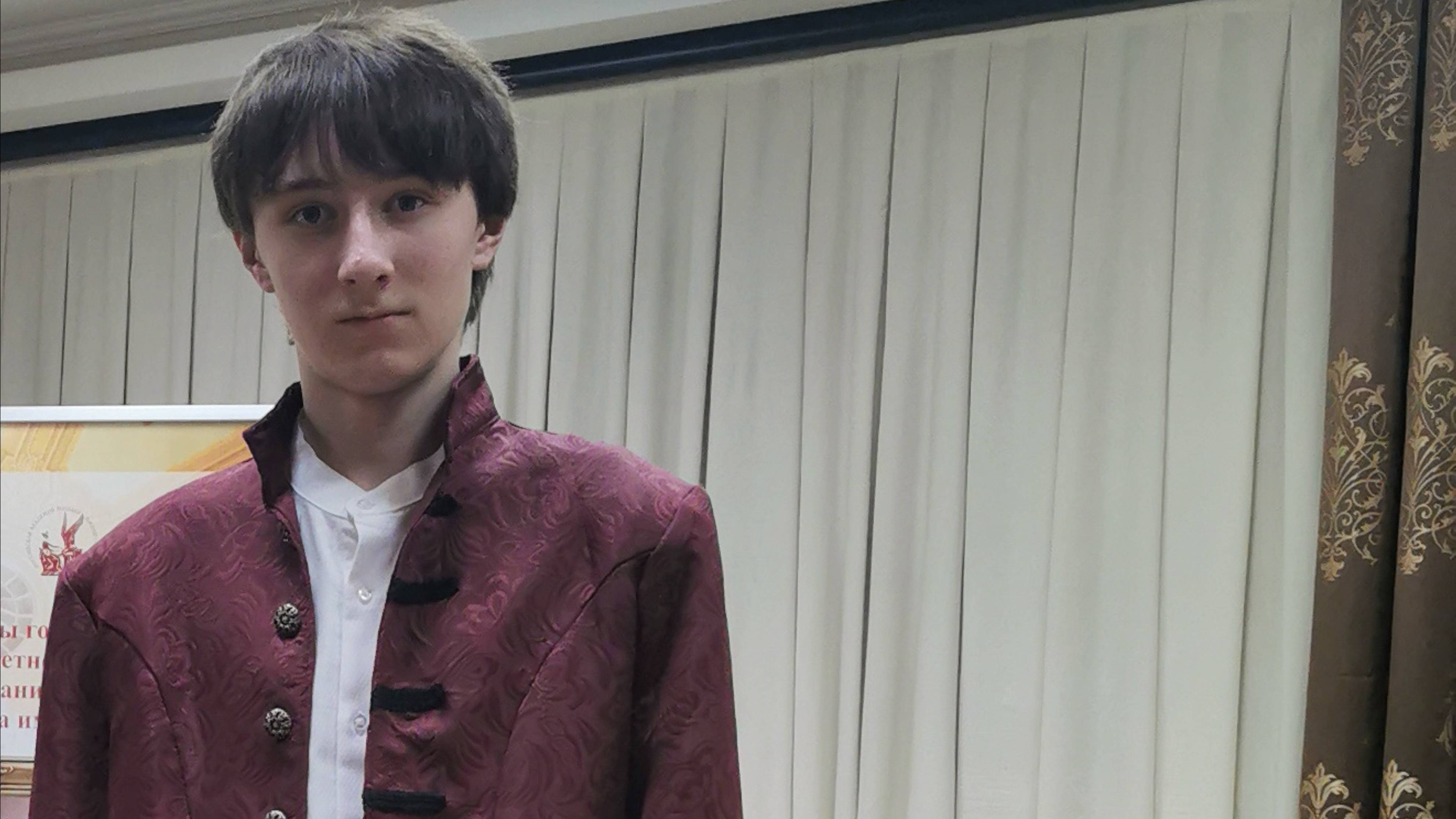 Латаш Сергей Рассказова Елена «Средь шумного бала» П. Чайковский смотреть онлайн