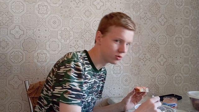 Алексей Гедронов пробует суп смотреть онлайн