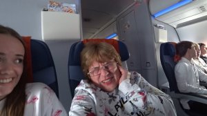 ВЛОГ Странное начало дня  / Перелёт  в Черногорию / В самолете 7 октября 2018 г.