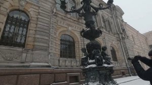 Пешком по Питеру. Пурга в лицо. Дворцовая. Канюшенная. Центр СПб. Метро.