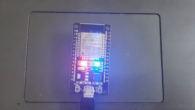 How to blink the onboard LED on the ESP32 Devkit V1 смотреть онлайн