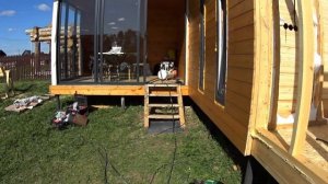 Как построить дом в двоем? Каркасный Г образный дом пристрой из пенополистирола.