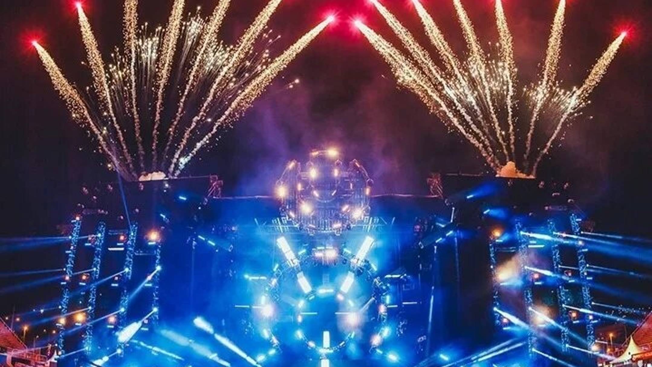 Лапка-Бал ( Cosmic Dreelers )💥Jora J.Fox Remix 2024🔊💥✌️ смотреть онлайн