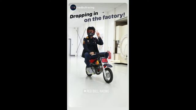 Чем занимаются гонщики ФОРМУЛЫ 1 на зимних каникулах?! смотреть онлайн