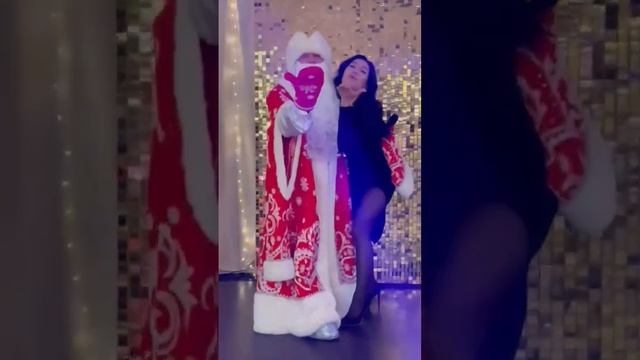 Звенит январская вьюга..... смотреть онлайн