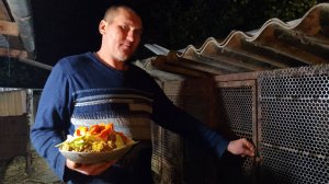 Вечер на ХОЗЯЙСТВЕ. КОРМЛЕНИЕ НУТРИЙ. 07.11.24