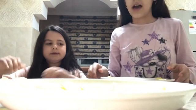 Делаем чипсы в домашних условиях 😨 смотреть онлайн