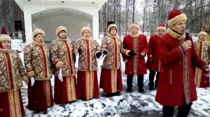 ЕХАЛИ НА ТРОЙКЕ С БУБЕНЦАМИ