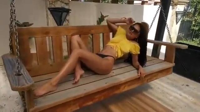 Это могли бы быть мы с, но ты работаешь, а я отдыхаю ....