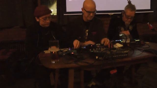 Heads of State, live at We All Play Synth, Bristol, December 2021. смотреть онлайн