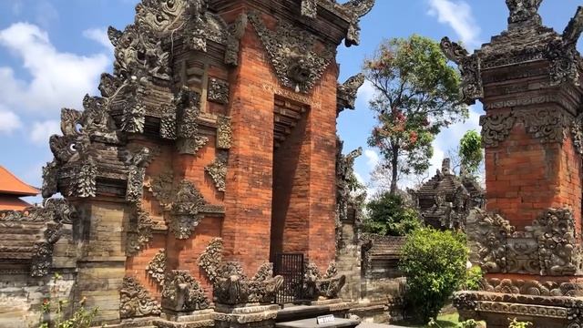 Использование кирпича в архитектуре разных стран. Бали. смотреть онлайн