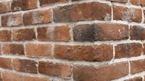 Отделка двух торговых центров в г.Истре декоративным кирпичом «Leonardo Stone».