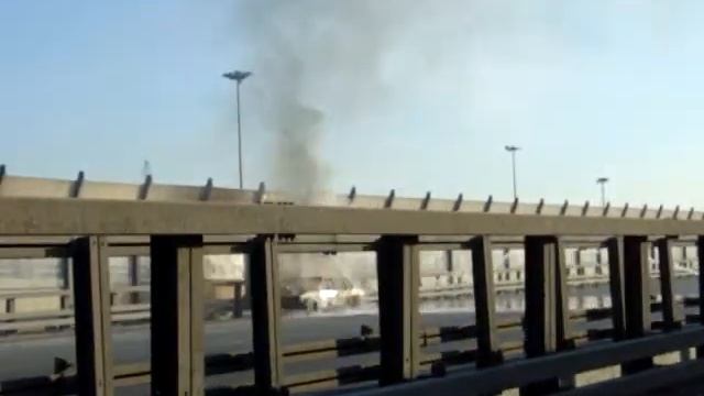 Горит автомобиль смотреть онлайн