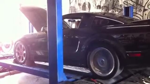 Saleen s281 supercharged. 2005 смотреть онлайн