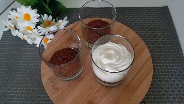 Nachtisch in 5 Minuten! Sie werden dieses Dessert jeden Tag machen! Einfach und Lecker смотреть онлайн