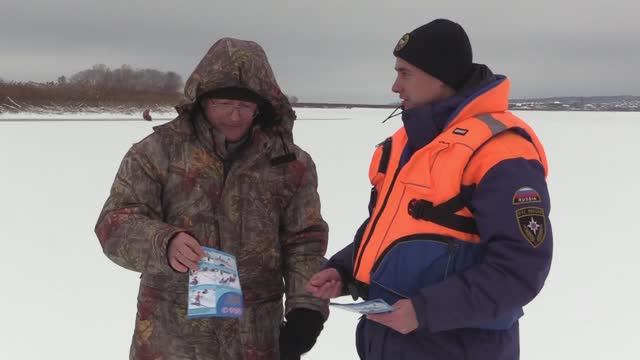 Профилактический рейд сотрудников ГИМС по акватории реки Казанка смотреть онлайн