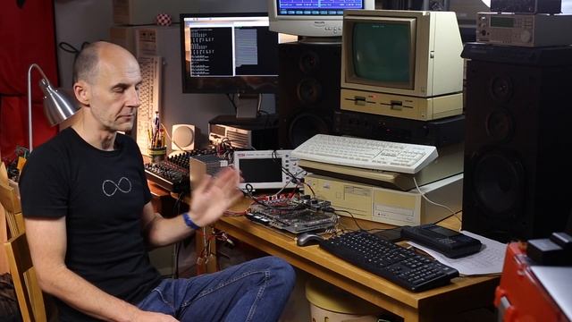 Motorola 68000 Educational Computer Board Working In Tandem With Raspberry Pi