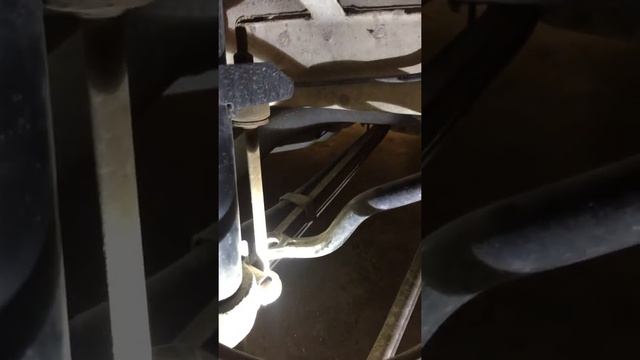 2004 Mercury sable swaybar links gone bad (CHECK) смотреть онлайн