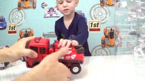 Тоботы трансформеры: Тобот R Пожарная машина с сиреной и мигалкой. Распаковка.