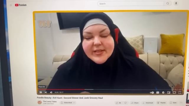 Foodie Beauty: The $120 Snack Food Haul. смотреть онлайн