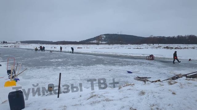 Заготовка льда для елочного городка смотреть онлайн